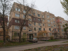 У Кривому Розі триває реалізація програми «Теплий під’їзд»: встановлено 2 884 вікна, а до кінця року буде встановлено ще 716 енергозберігаючих вікон0