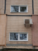 У Кривому Розі триває реалізація програми «Теплий під’їзд»: встановлено 2 884 вікна, а до кінця року буде встановлено ще 716 енергозберігаючих вікон2