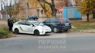 У Кривому Розі водій KIA збив дівчину і втік з місця ДТП2