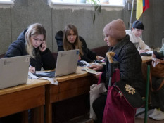 З 10 листопада у Кривому Розі стартувала шоста «хвиля» видачі безкоштовних продуктових наборів - одна з наймасштабніших у цьому році3