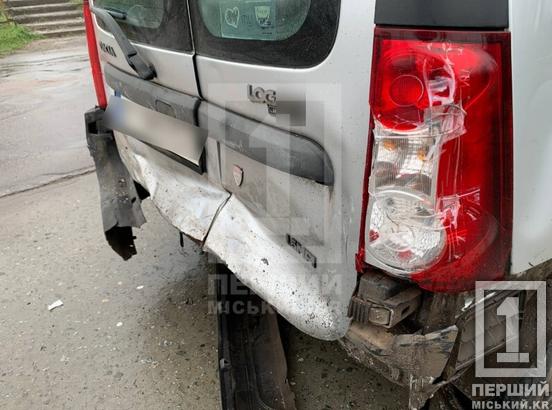 Бережіться слизької дороги: на об’їзній Volkswagen влетів у Dacia1