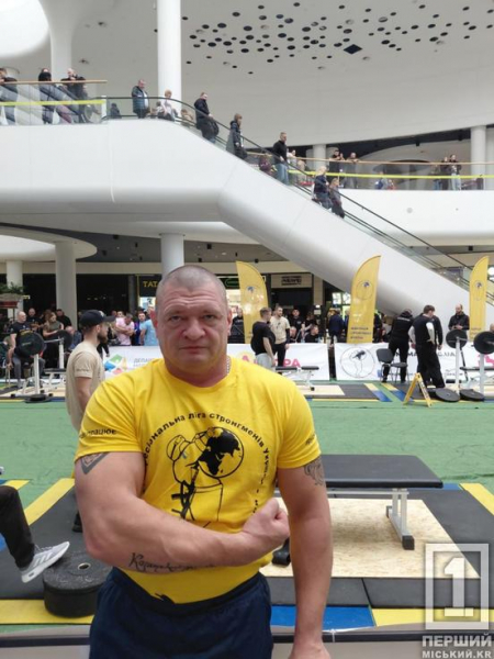 Довів, що може все: криворіжець Олексій Кравець підкорив змаганнях з пара пауерліфтингу4