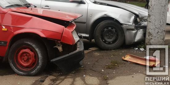 Двох людей ушпиталили: Свято-Миколаївській ДТП із Skoda і Lada1