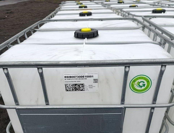 Гуманітарна допомога: громади Криворіжжя отримають потужні генератори та баки для води3