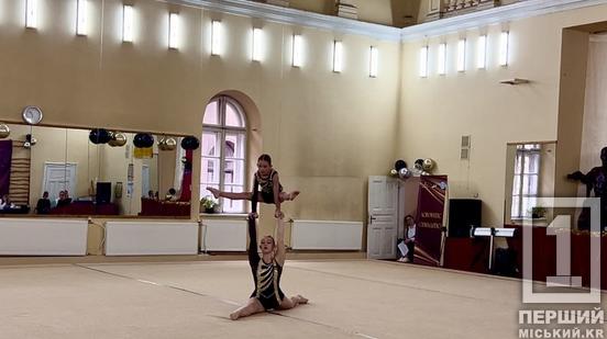 Яскрава й технічна командна робота: криворізькі акробати повернулися з Чемпіонату України з нагородами4