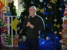 Кривий Ріг дарує дітям святкове диво: До новорічних та різдвяних свят понад 33 тисячІдітей Захисників та пільгових категорій отримають від міста солодкі подарунки та візьмуть участь у святкових програмах2