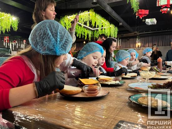 Маленьке диво для маленьких сердець: у Довгинцівському районі міста влаштували сюрприз для дітей Героїв5