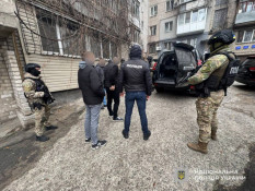 На Дніпропетровщині викрили схемників, які «по-тихому» захоплювали землю громади2