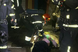 На Криворіжжі жінка ледве не задихнулася димом у власній палаючій квартирі0