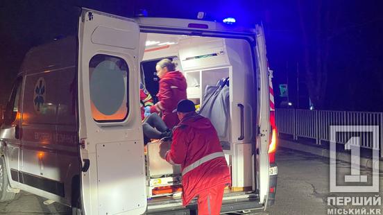 На місце викликали швидку: на проспекті Миру Peugeot збив жінку2