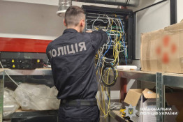 Нацполіція ліквідувала транснаціональну мережу шахрайських call-центрів: збитки — майже 50 млн грн2