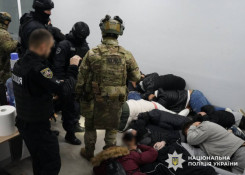 Нацполіція ліквідувала транснаціональну мережу шахрайських call-центрів: збитки — майже 50 млн грн1