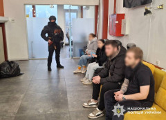 Нацполіція ліквідувала транснаціональну мережу шахрайських call-центрів: збитки — майже 50 млн грн4