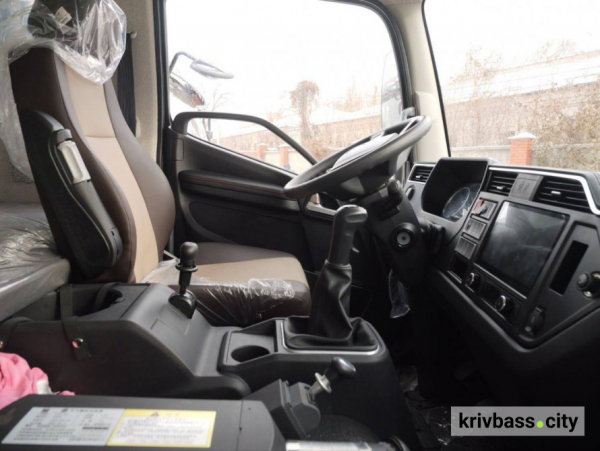 Нова техніка для стабільної роботи: у Кривому Розі оновили автопарк тепломережі3