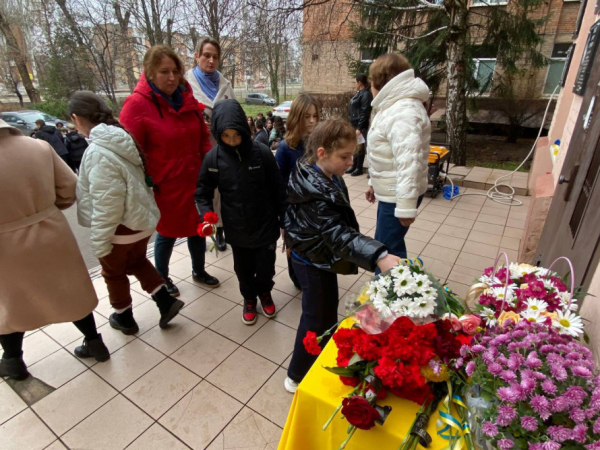 Пам’ять про випускника: у Кривому Розі вшанували загиблого Захисника3