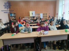 Патрульні нагадали школярам про відповідальність за булінг і правову поведінку1