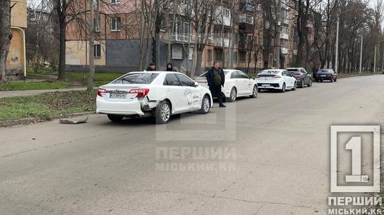 Ризиковий маневр та брак уваги: на перехресті вул. Героїв АТО та Олександра Васякіна мікроавтобус врізався у Toyota1