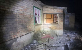 Сьогодні вдень окупанти продовжували руйнувати обстрілами Нікопольщину, двох людей поранено5