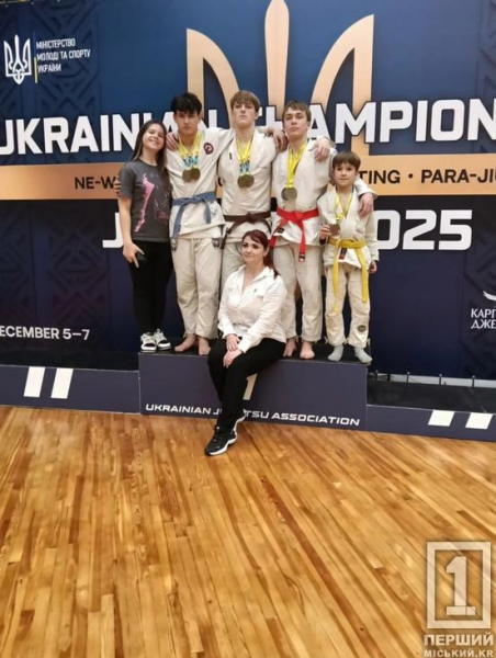 Спортивний тріумф на татамі: криворізькі джиу-джитсери привезли з Чемпіонату України 19 відзнак4