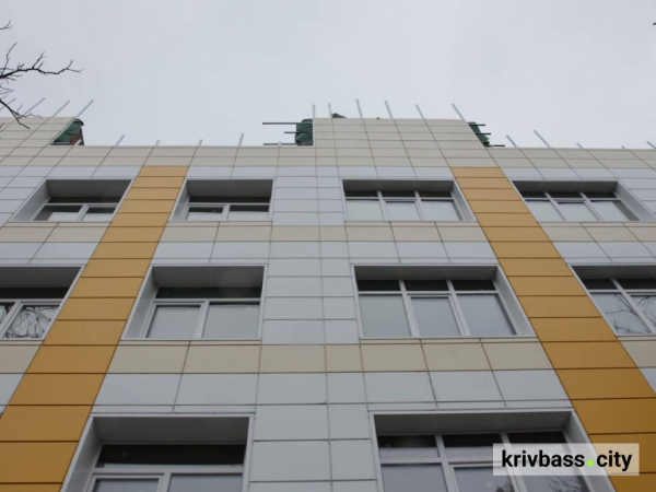 У Кривому Розі модернізують лікарню №7: триває капітальний ремонт головного корпусу2