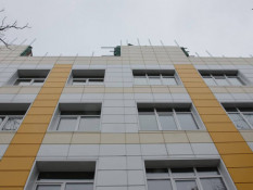 У Кривому Розі, в північній частині міста, комплексно ремонтують лікарню №78