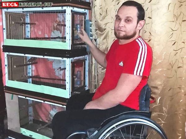 Пан Володимир з Покровська отримав допомогу від Карітас в Кривому Розі