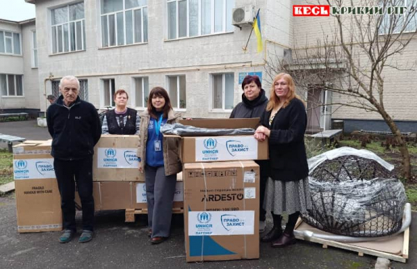 Право на Захист передало терцентру інвентар для ВПО в Кривому Розі