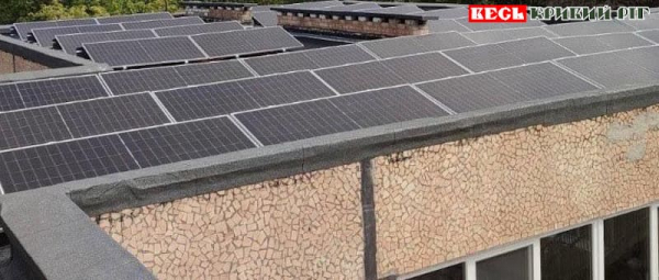 Сонячні панелі на даху дитсадочка №303 в Кривому Розі