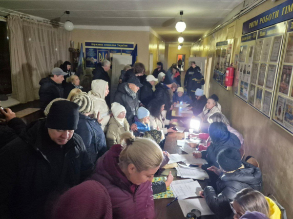 Вечірній терор у Кривому Розі: росіяни вгатили балістикою по центру міста, серед поранених діти2