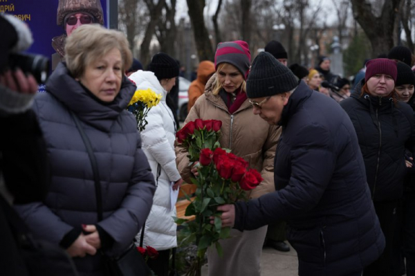 Вічна пам'ять Захисникам: у Довгинцівському районі Кривого Рогу відкрили Алею Слави5