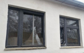 Ворожі обстріли Нікопольщини та Криворіжжя: пошкоджені будинки, підприємство й заклад освіти6