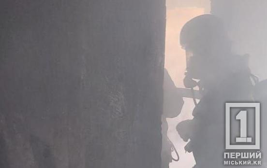 Заснув із цигаркою: на Східному з вогню врятували вісьмох людей