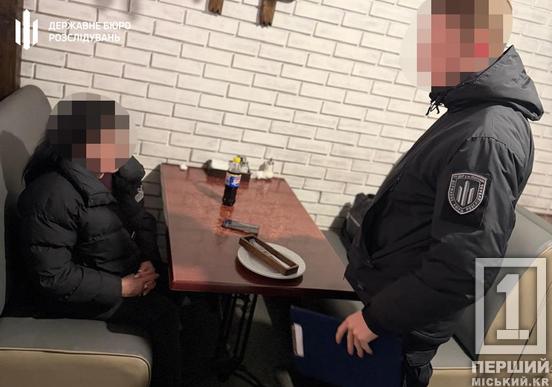 «Бойовий досвід і поранення нічого не значать»: на Дніпропетровщині жінка вимагала 21,5 тис доларів у захисника2