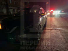 ДТП на вулиці Січеславській: Nissan збив пішохода на переході0