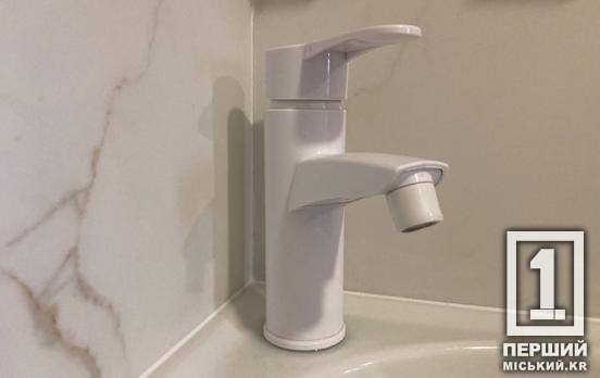 Гідроудар у мережах: мешканцям Інгулецького району Кривого Рогу організували підвезення питної води