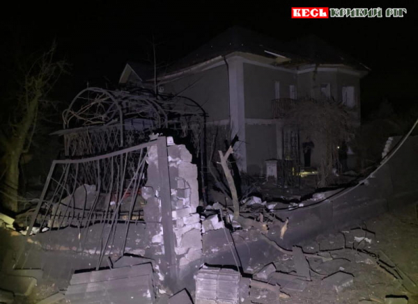 Житловий будинок пошкоджено ракетним ударом по Кривому Рогу