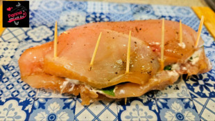 Кулінарний блог А. Паукової: Курочка з м'яким сиром, шпинатом та журавлиною з карамелізованою скоринкою2