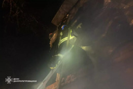 Літня жінка ледь не загинула під час пожежі у квартирі в Тернівському районі Кривого Рогу0