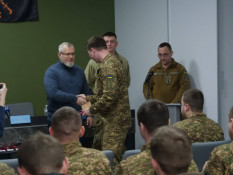 Люди зі сталі: криворізьких нацгвардійців — захисників Маріуполя — відзначили державними нагородами3