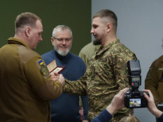 Люди зі сталі: криворізьких нацгвардійців — захисників Маріуполя — відзначили державними нагородами2