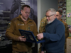Люди зі сталі: криворізьких нацгвардійців — захисників Маріуполя — відзначили державними нагородами8