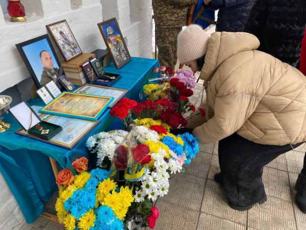 Меморіальні дошки на честь Героїв: у Кривому Розі вшанували полеглих Захисників5