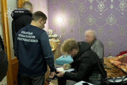 На Дніпропетровщині чоловік привласнив землі фермерського господарства з метою їх продажу за 2,3 млн грн0