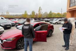 На Дніпропетровщині викрито держслужбовицю, яка допомагала військовозобов'язаним зніматися з військового обліку шляхом зміни реєстрації  1