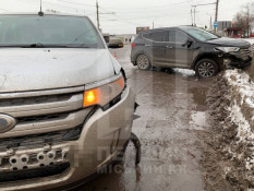 На вулиці Володимира Великого трапилася ДТП: зіткнулися Hyundai та Ford1