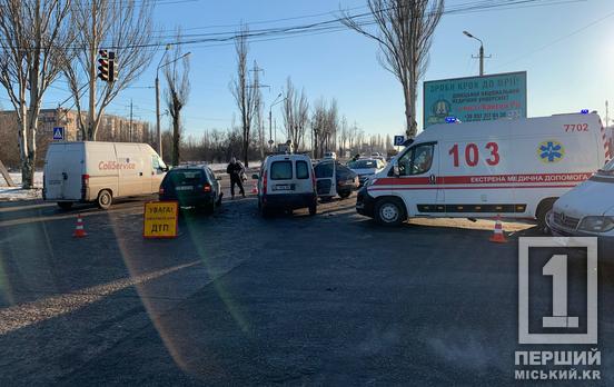 Сонце «вимкнуло» пильність: на об’їзній сталася потрійна ДТП