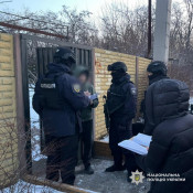 У Кривому Розі 8 - ом учасникам злочинної організації загрожує до 12 років ув'язнення за привласнення коштів, призначених для відновлення житла та ремонту укриттів0