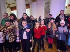 У Кривому Розі понад 33 тисячі дітей відвідали різдвяні та новорічні заходи8