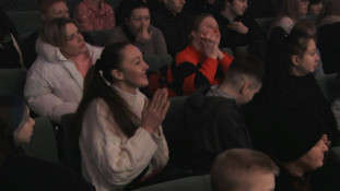 У Кривому Розі понад 400 дітей з особливими потребами переглянули виставу «Магія Різдва»8