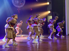 У Кривому Розі понад 400 дітей з особливими потребами переглянули виставу «Магія Різдва»1